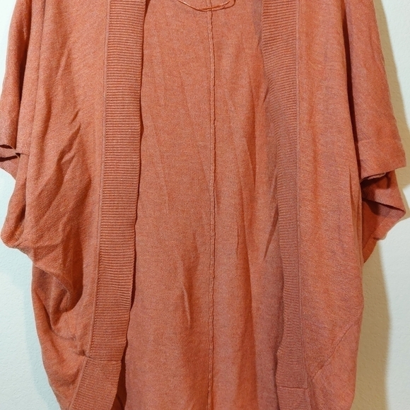 LOFT LADIES SHORT SLEEVE CARDIGAN SWEATER- M/L - Picture 3 of 4